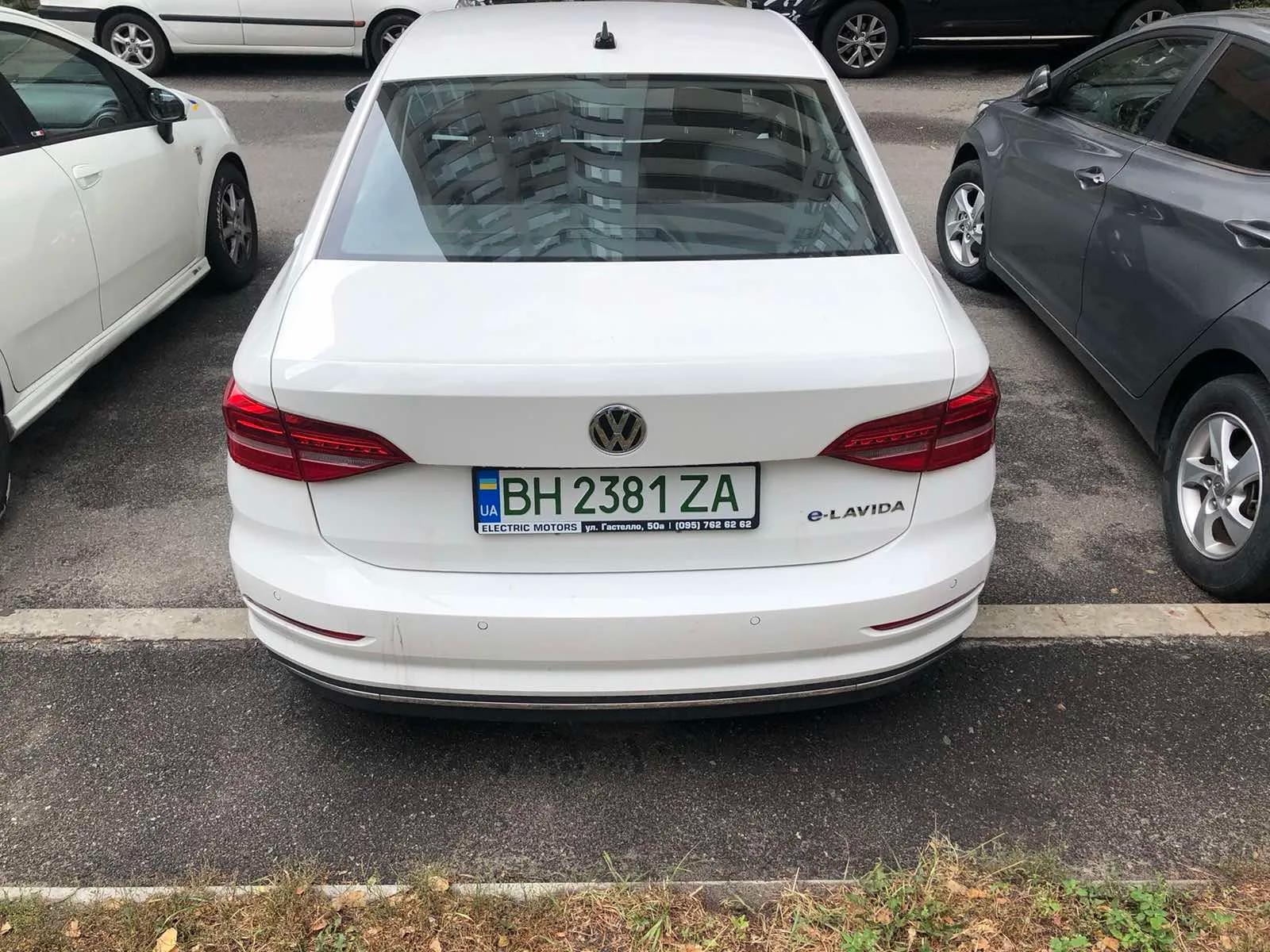 Volkswagen e-Golf  38.8 kWh 202111