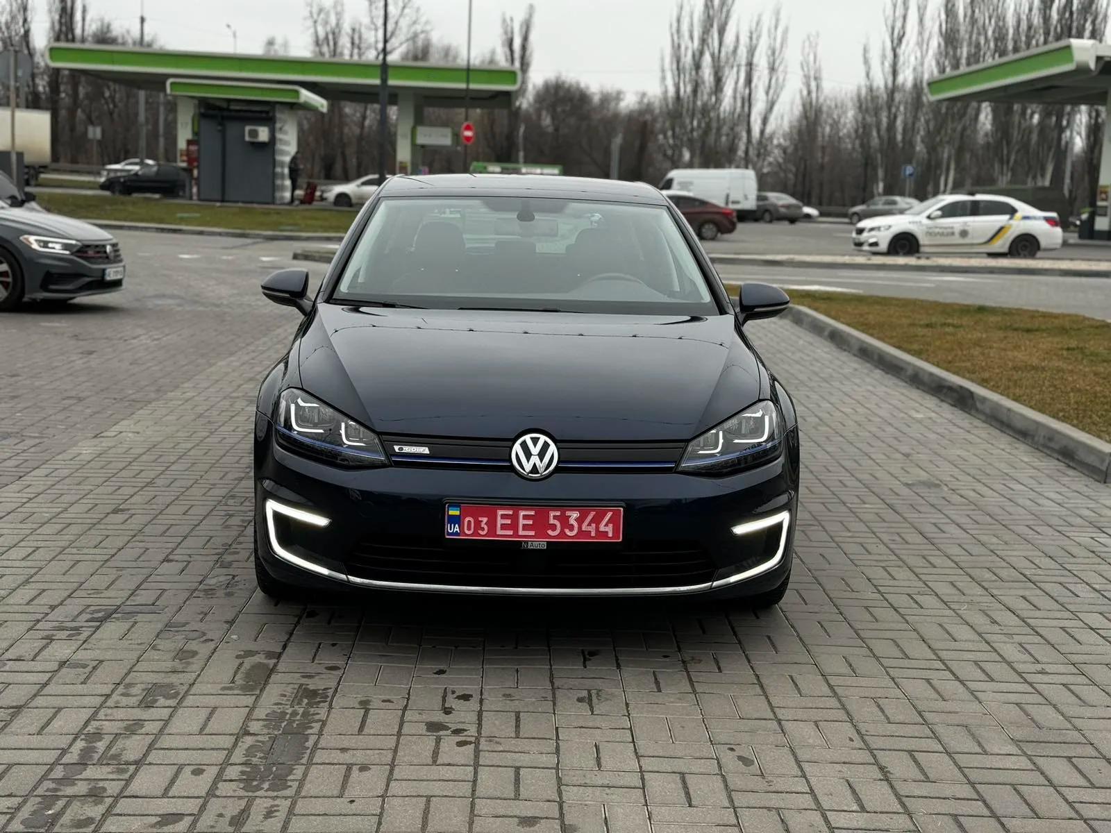 Volkswagen e-Golf  24.2 kWh 201511