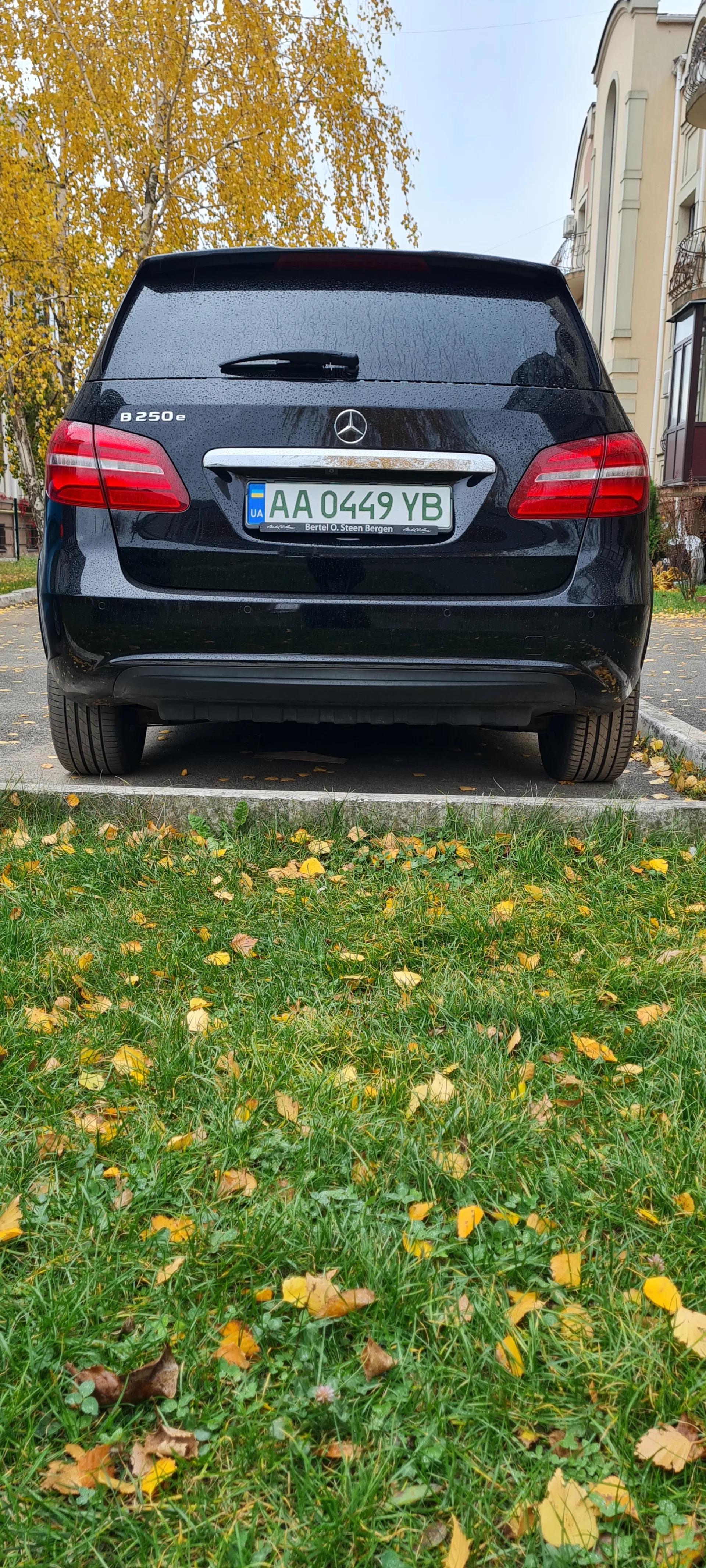 Mercedes-Benz B250e  31 kWh 201621