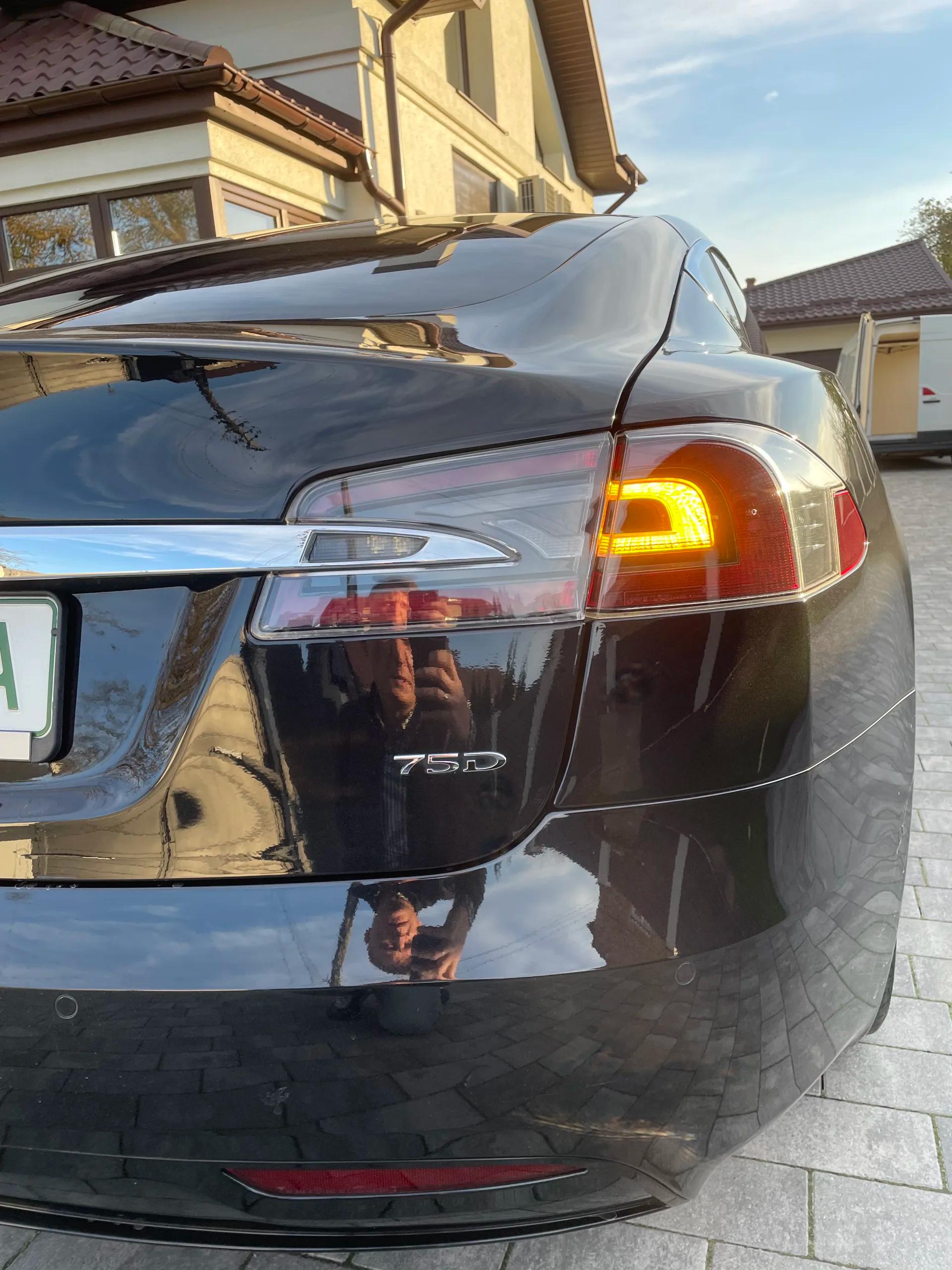 Tesla Model S 75D 2018151