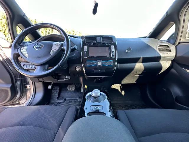 Nissan Leaf 24 kWh 2015thumbnail51