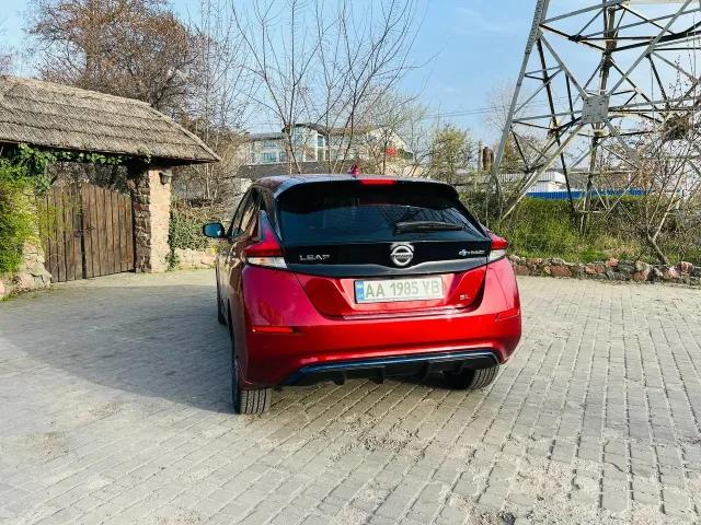 Nissan Leaf 40 kWh 2018thumbnail51