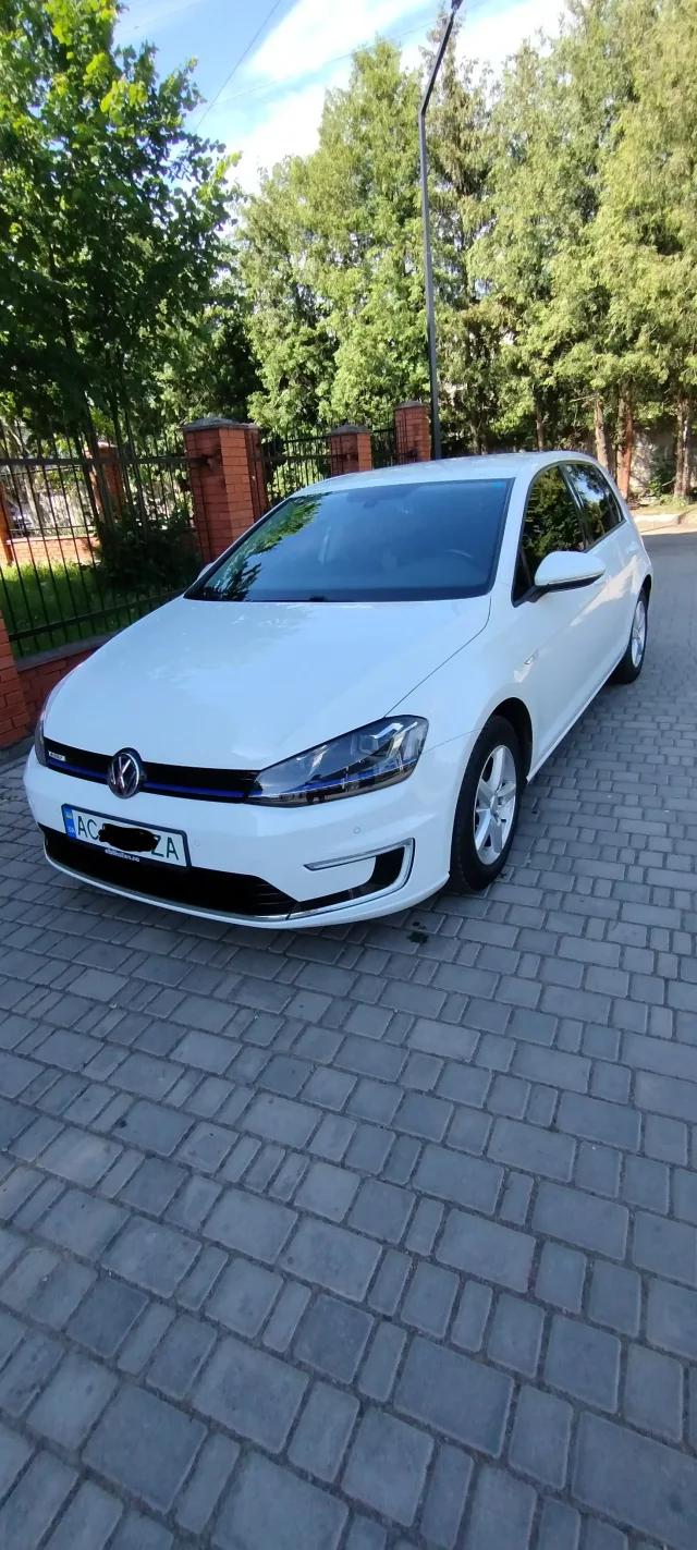 Volkswagen e-Golf 24.2 kWh 2014thumbnail141