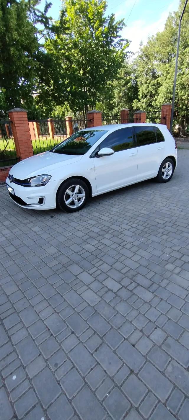 Volkswagen e-Golf 24.2 kWh 2014thumbnail81