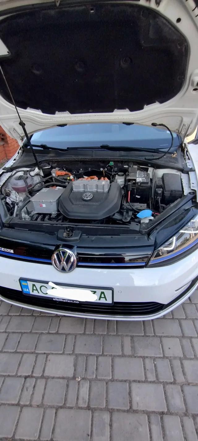 Volkswagen e-Golf 24.2 kWh 2014thumbnail31