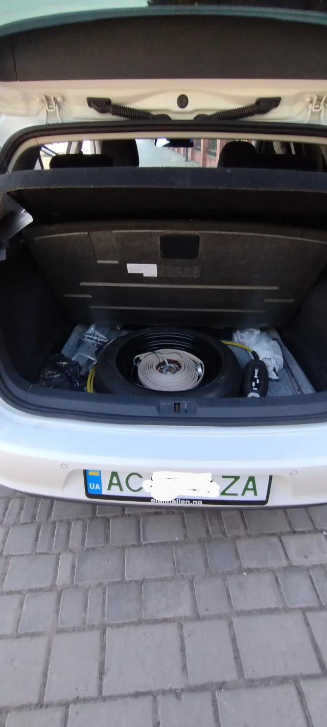 Volkswagen e-Golf 24.2 kWh 2014thumbnail51