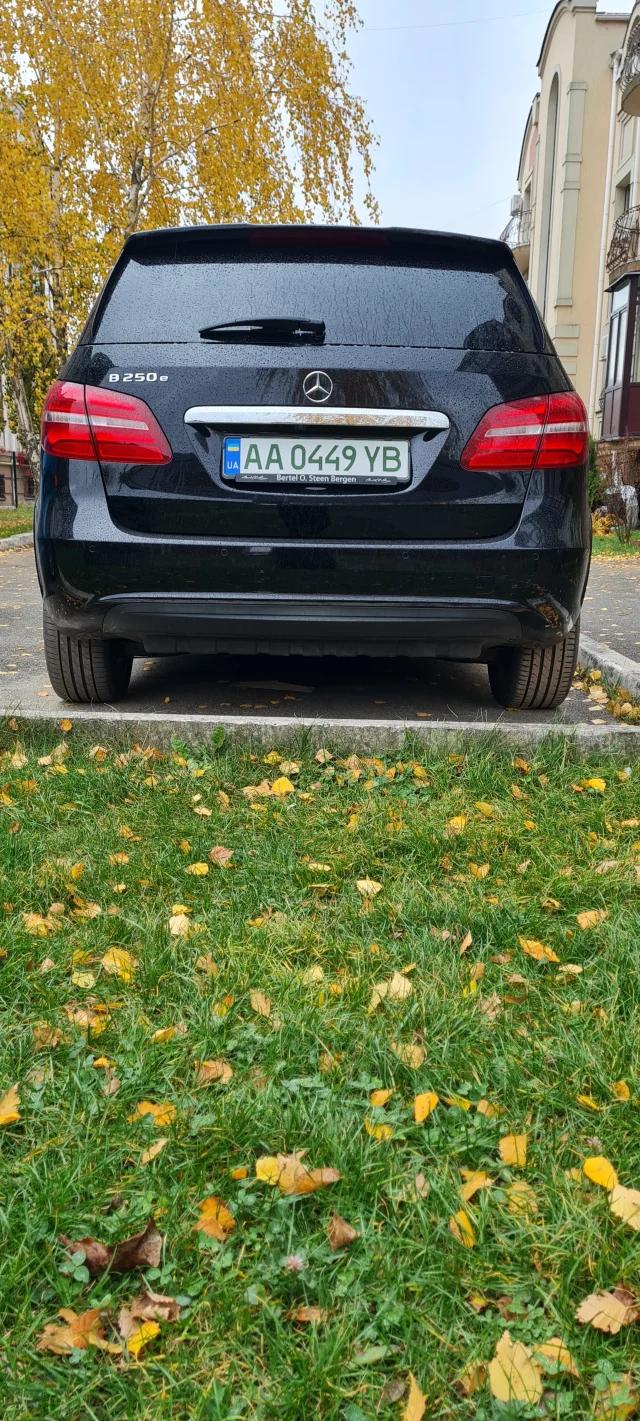 Mercedes-Benz B250e  31 kWh 2016thumbnail21