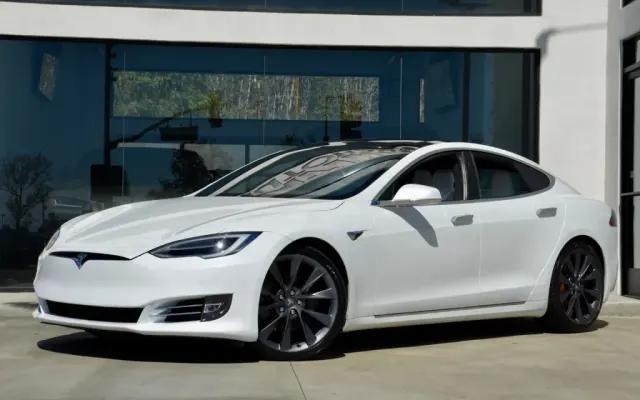 Tesla Model S I Покоління (FL) 100D