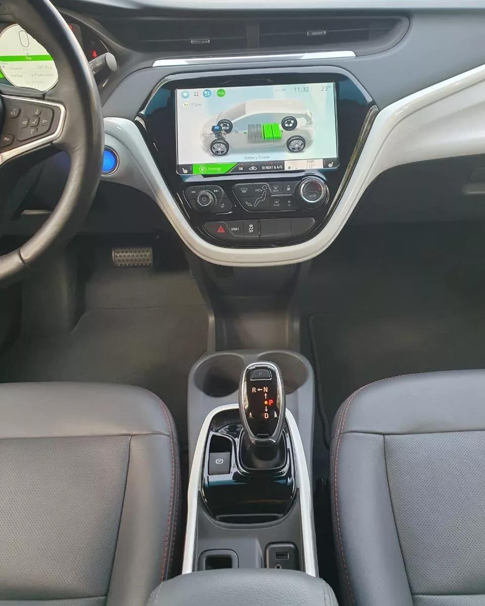 Chevrolet Bolt EV  60 kWh 2018thumbnail221