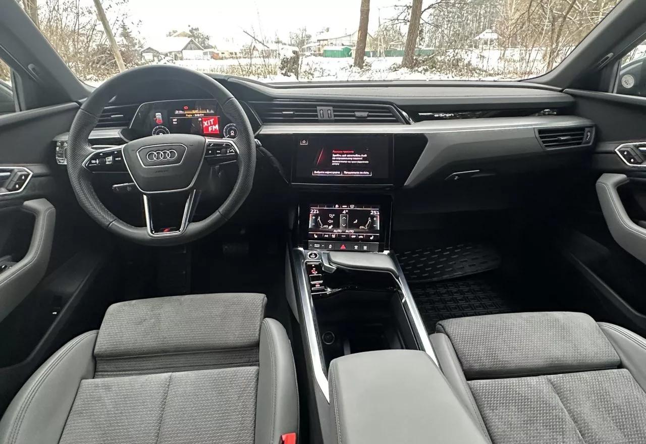 Audi E-tron  71 kWh 2020thumbnail181