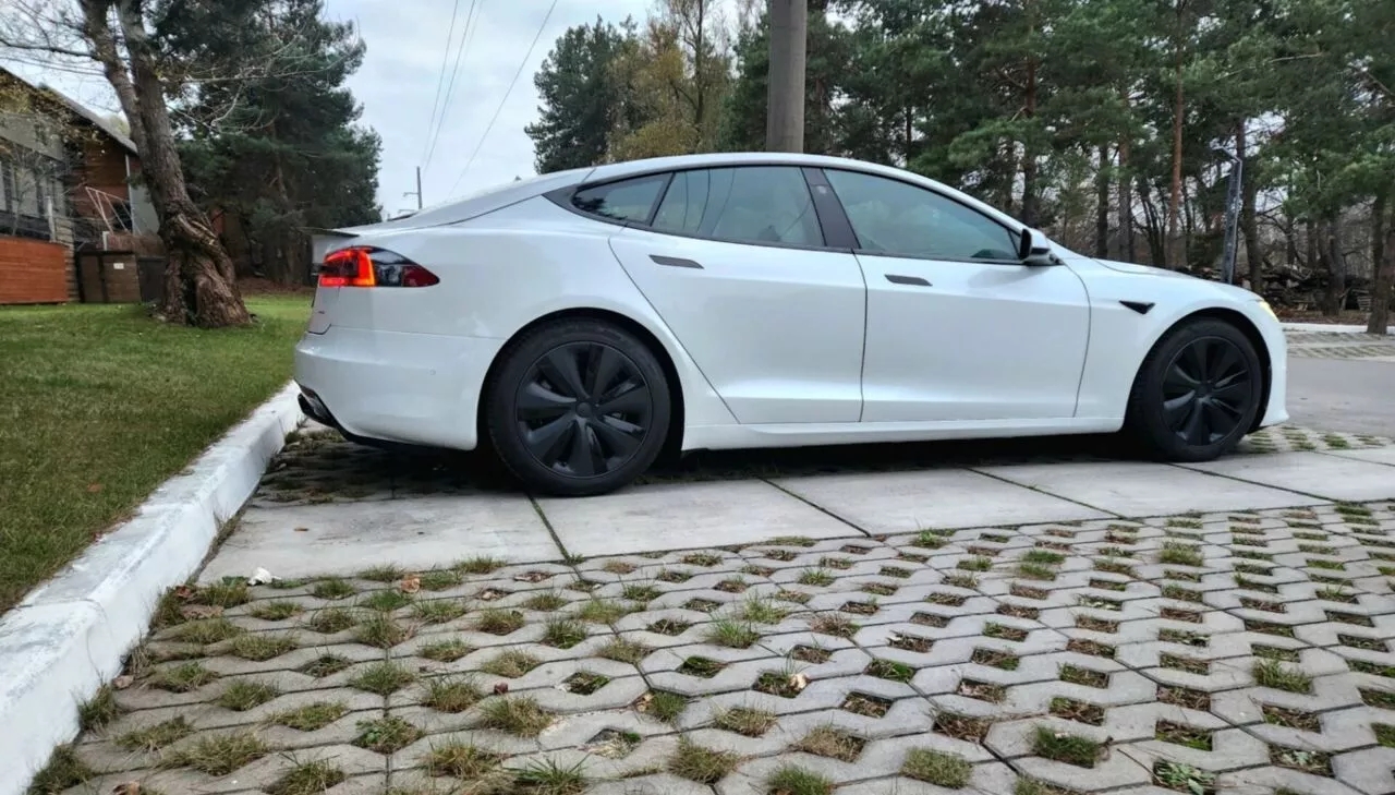 Tesla Model S  100 kWh 2022121