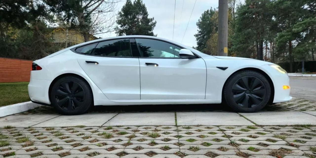Tesla Model S  100 kWh 2022thumbnail131