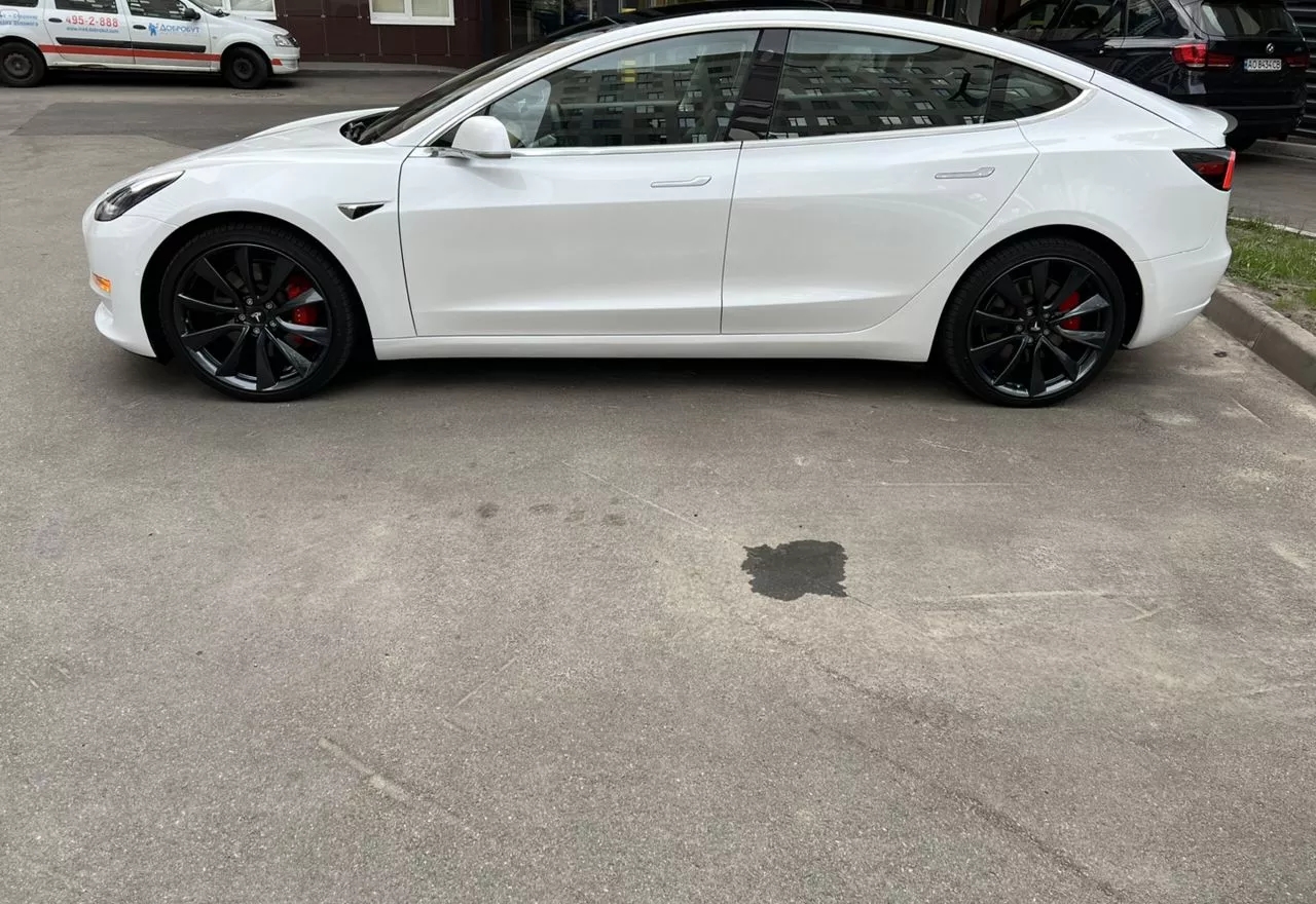 Tesla Model 3  201911
