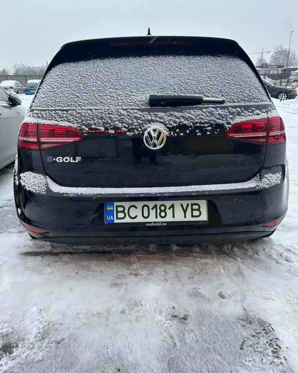 Volkswagen e-Golf  24 kWh 201521
