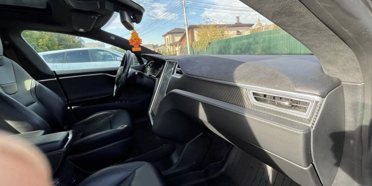 Tesla Model S  90 kWh 201491