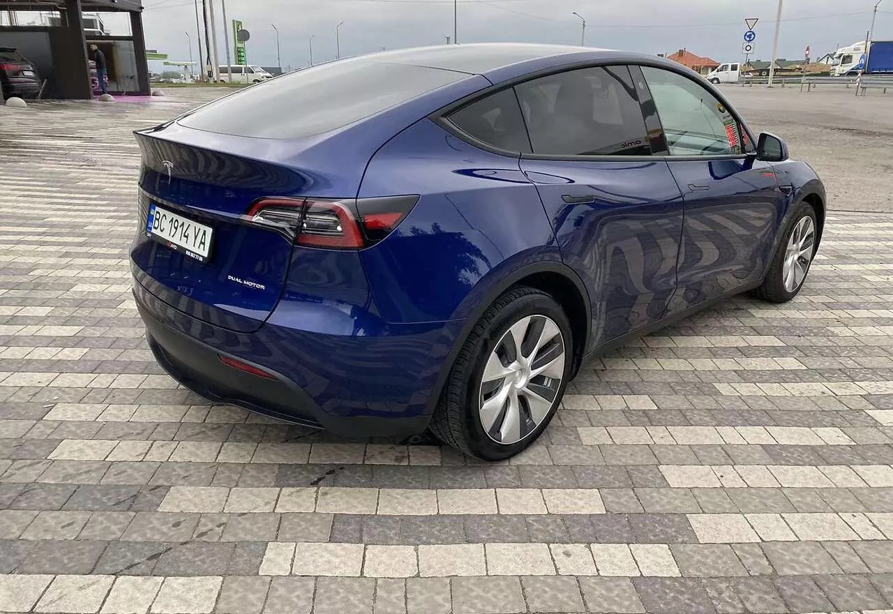 Tesla Model Y  82 kWh 202131