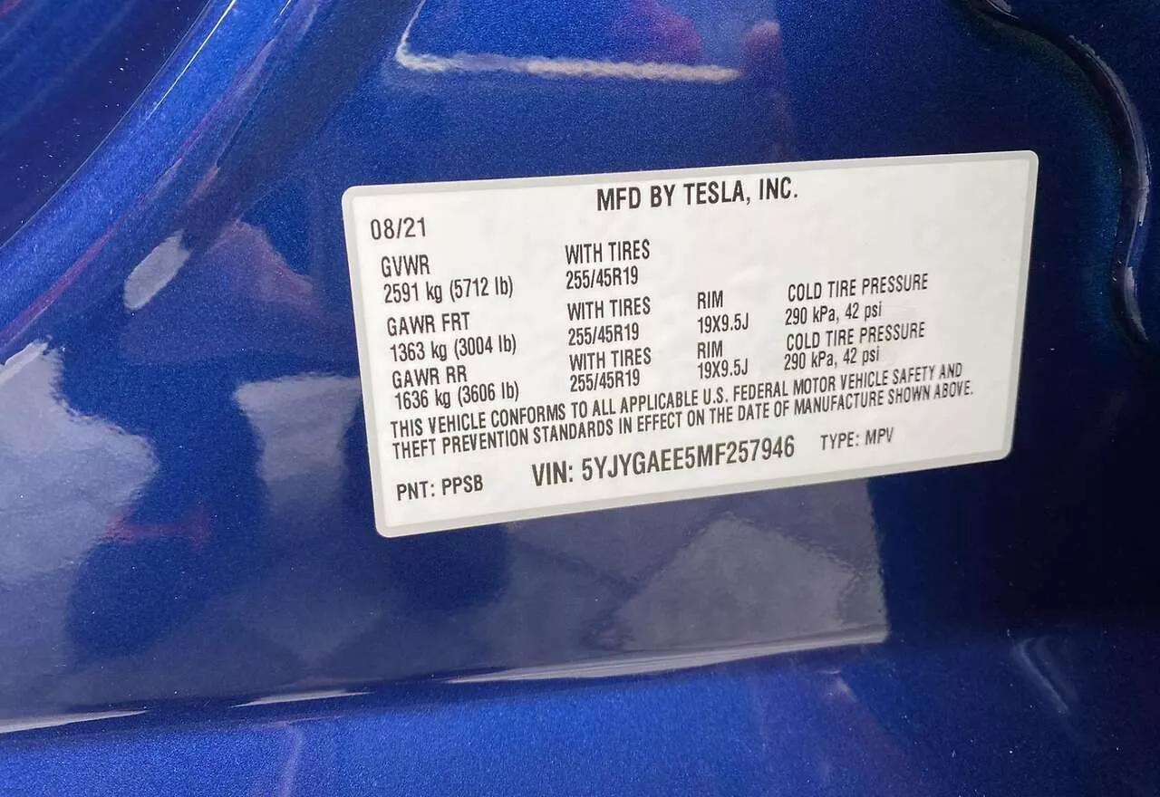 Tesla Model Y  82 kWh 2021thumbnail101