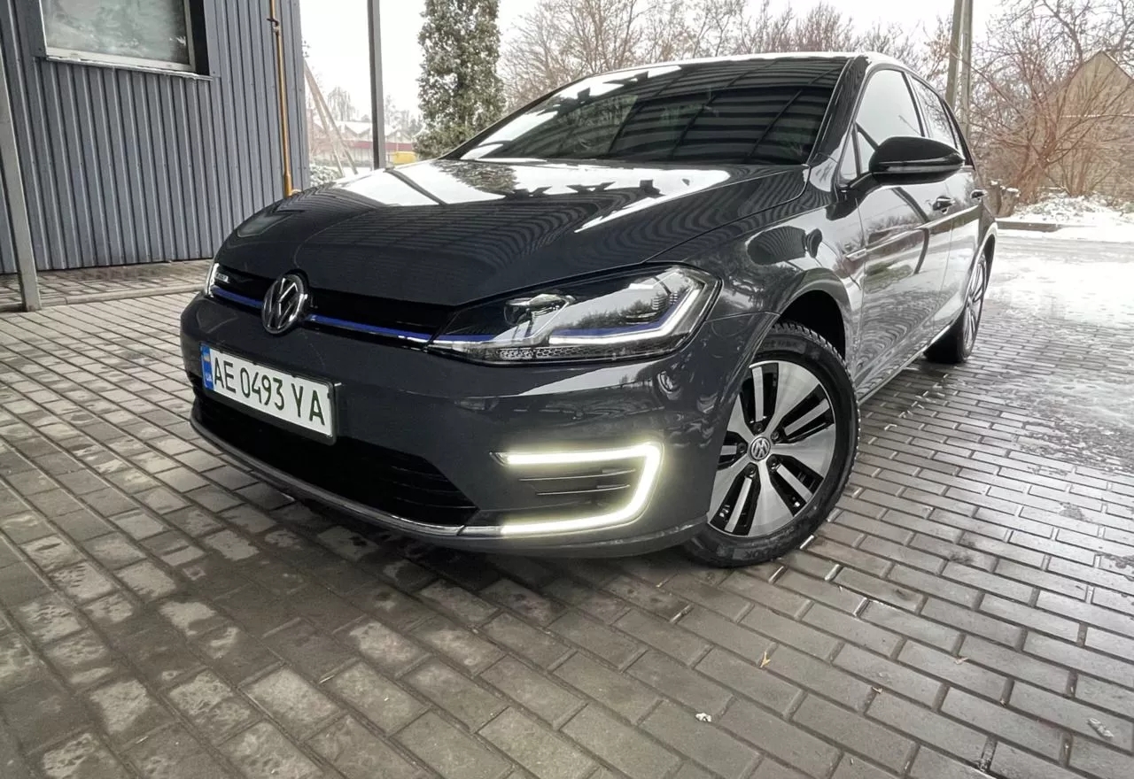 Volkswagen e-Golf  2020231