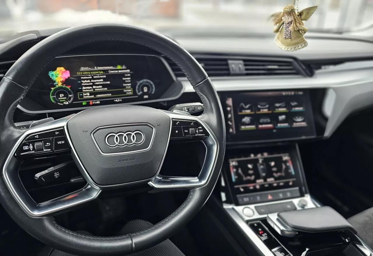Audi E-tron  95 kWh 2019thumbnail41