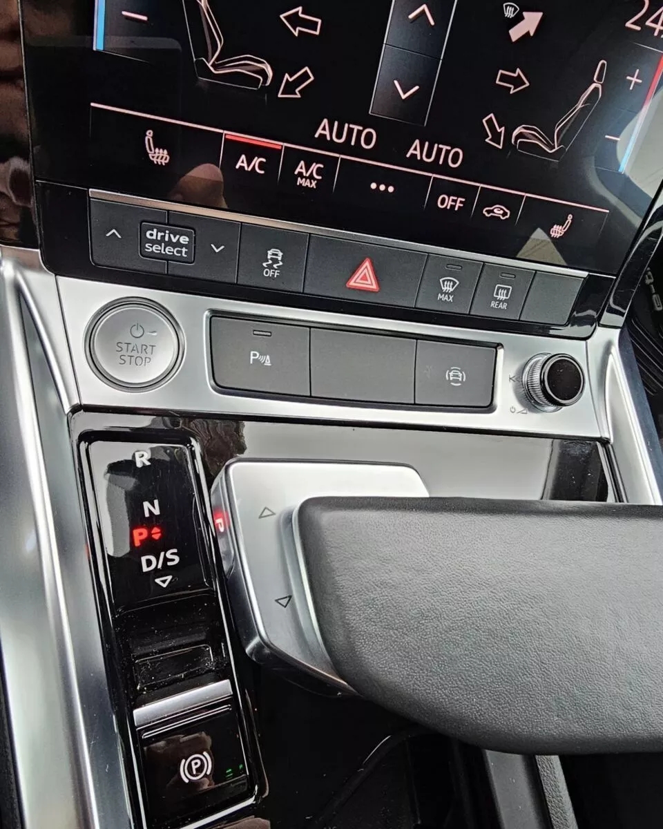 Audi E-tron  95 kWh 2019181