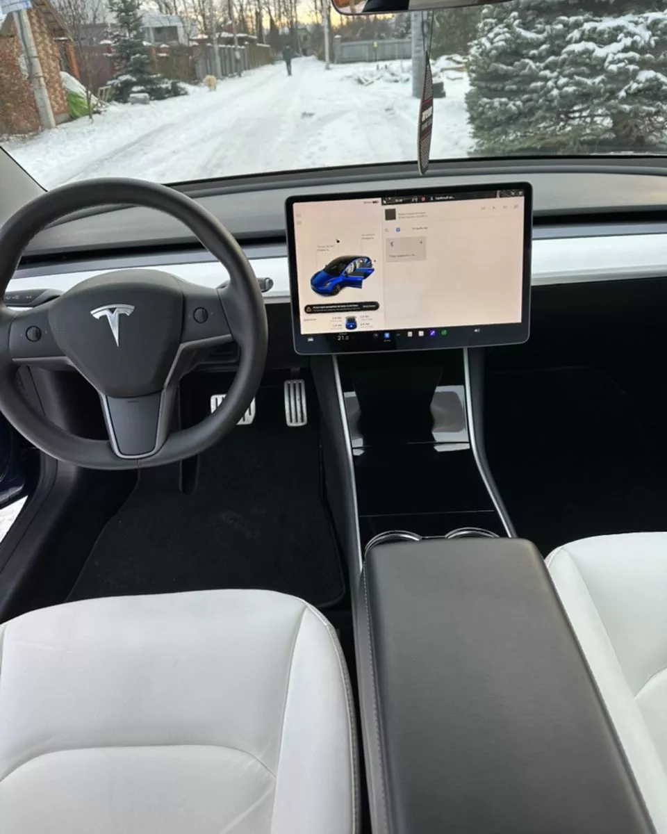 Tesla Model 3  80.5 kWh 2020121