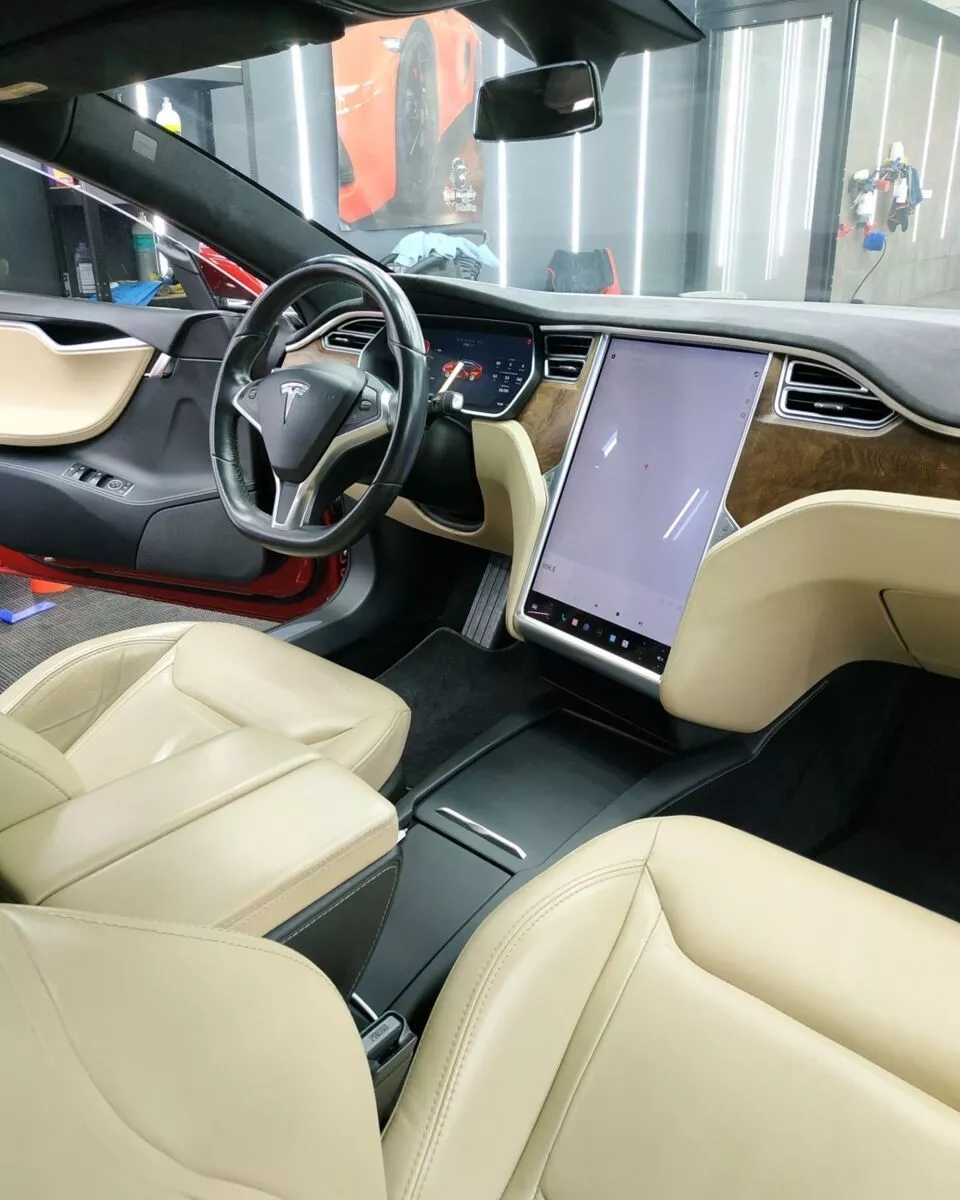 Tesla Model S  75 kWh 201691