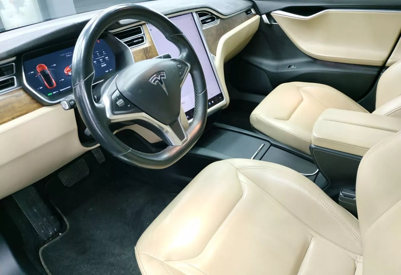 Tesla Model S  75 kWh 2016111