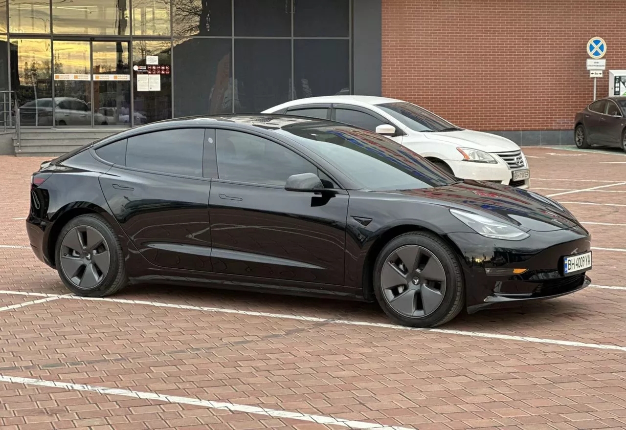 Tesla Model 3  80.5 kWh 2021101