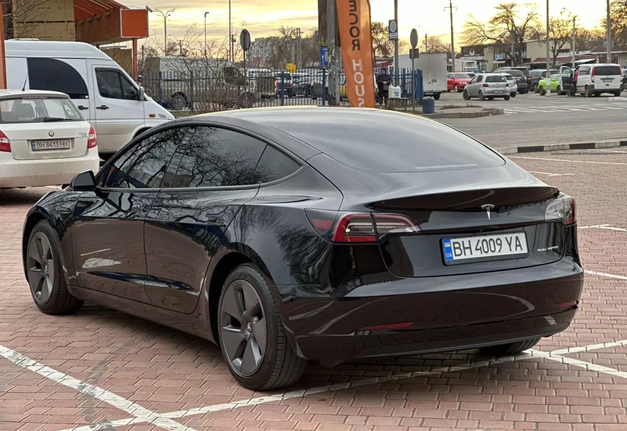 Tesla Model 3  80.5 kWh 2021161