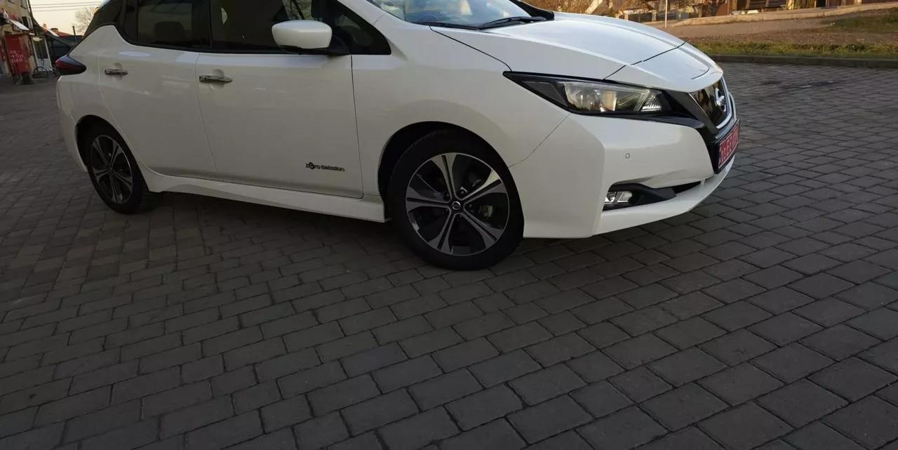 Nissan Leaf  40 kWh 2018thumbnail31