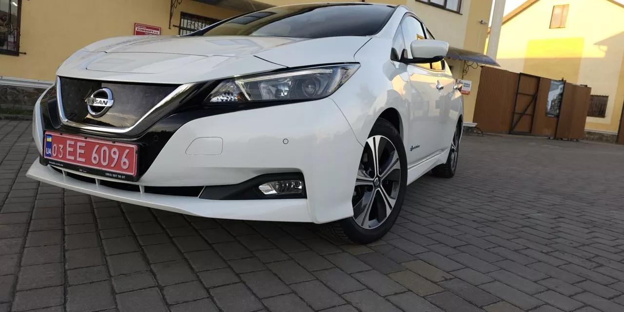 Nissan Leaf  40 kWh 2018thumbnail241