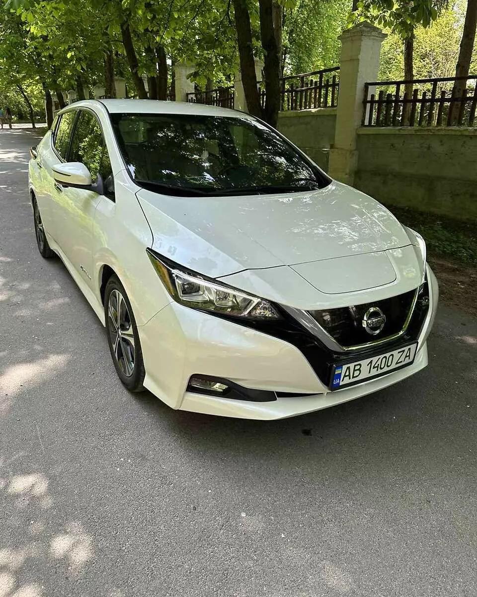 Nissan Leaf  40 kWh 2019thumbnail31