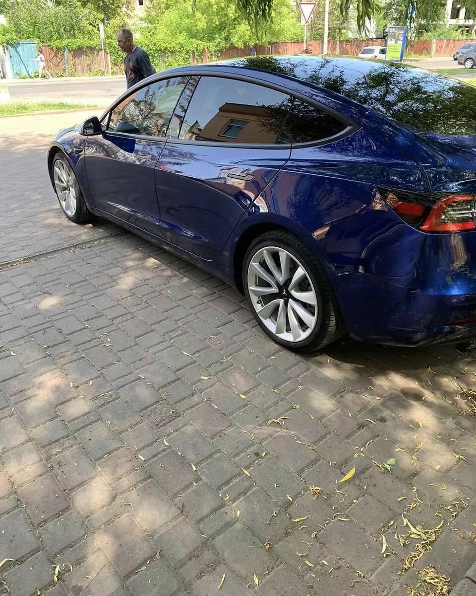 Tesla Model 3  202051