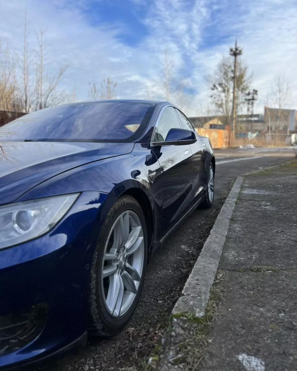 Tesla Model S  85 kWh 2015thumbnail41