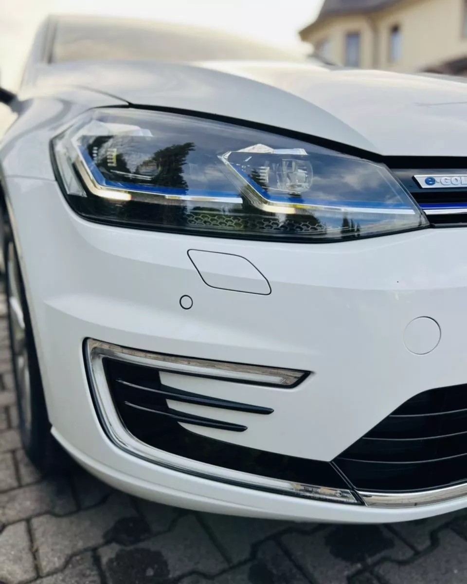Volkswagen e-Golf  36 kWh 201901