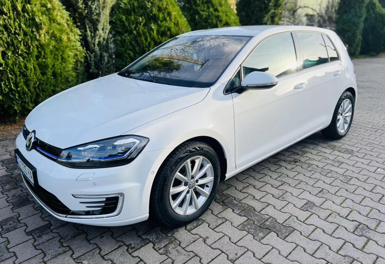Volkswagen e-Golf  36 kWh 2019thumbnail241
