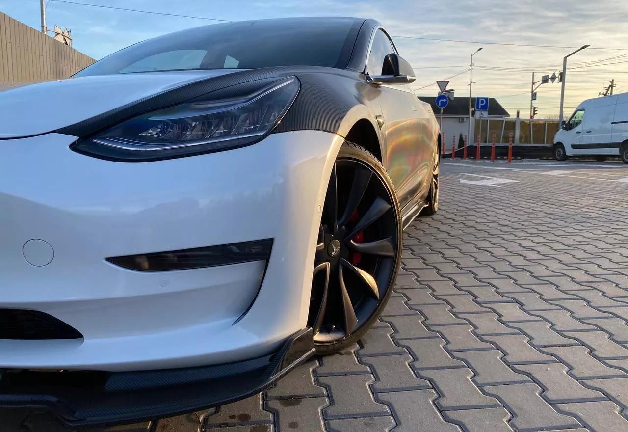 Tesla Model 3  82 kWh 2020thumbnail201