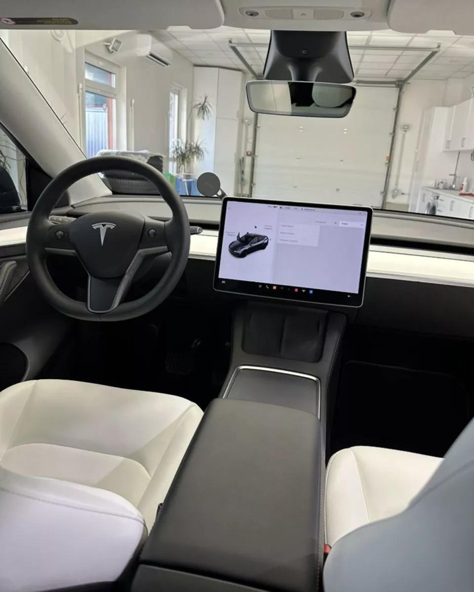 Tesla Model Y  80.5 kWh 2022thumbnail61