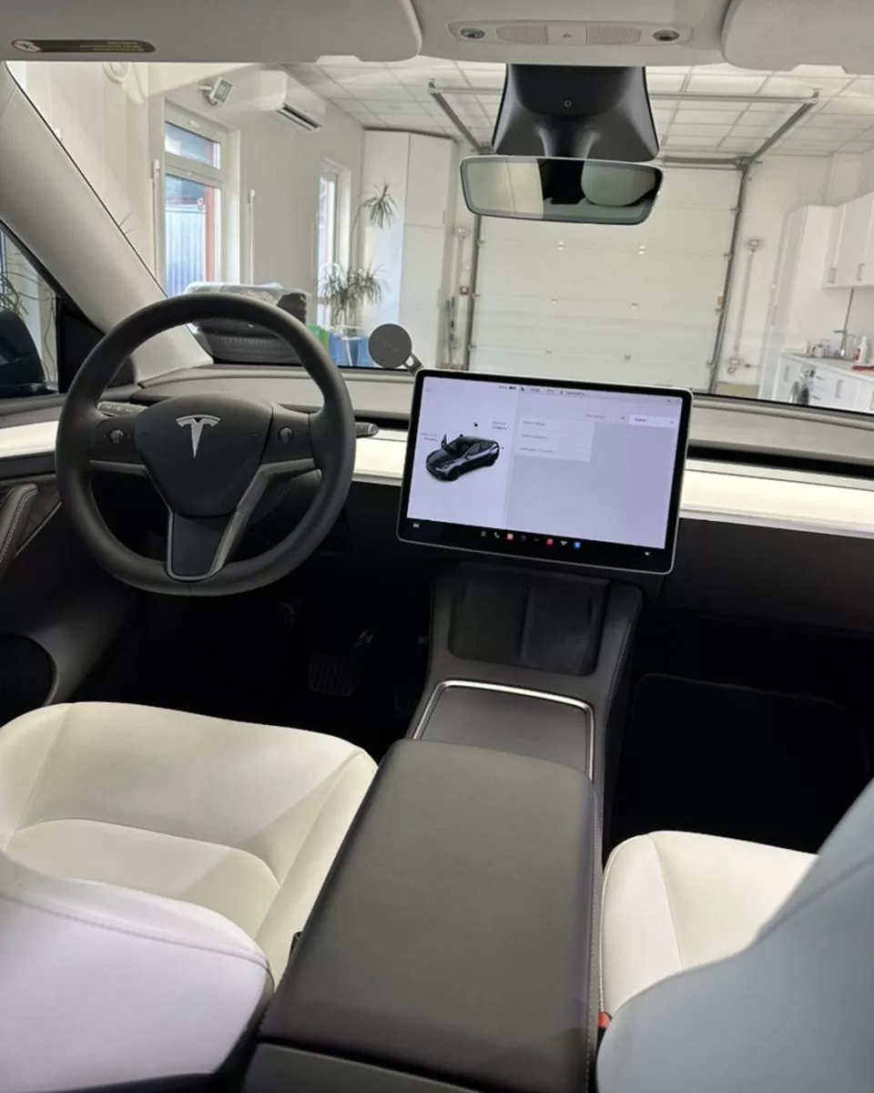 Tesla Model Y  80.5 kWh 202271