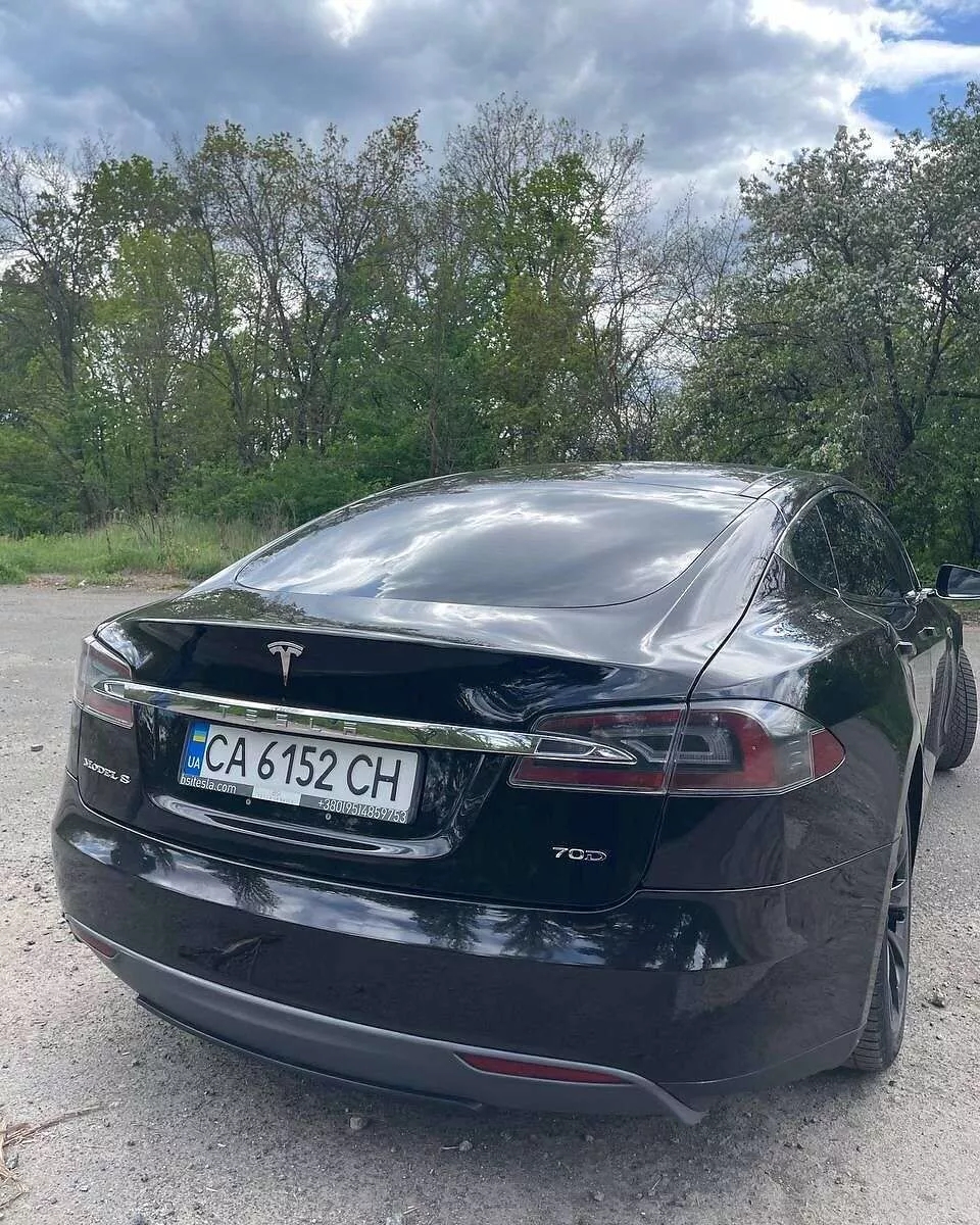 Tesla Model S  70 kWh 201511
