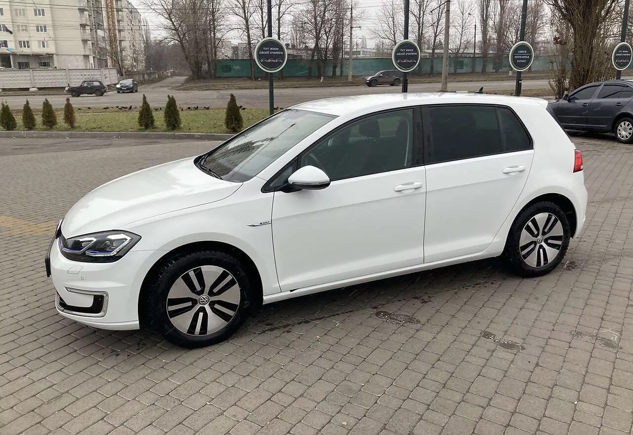 Volkswagen e-Golf  36 kWh 201791