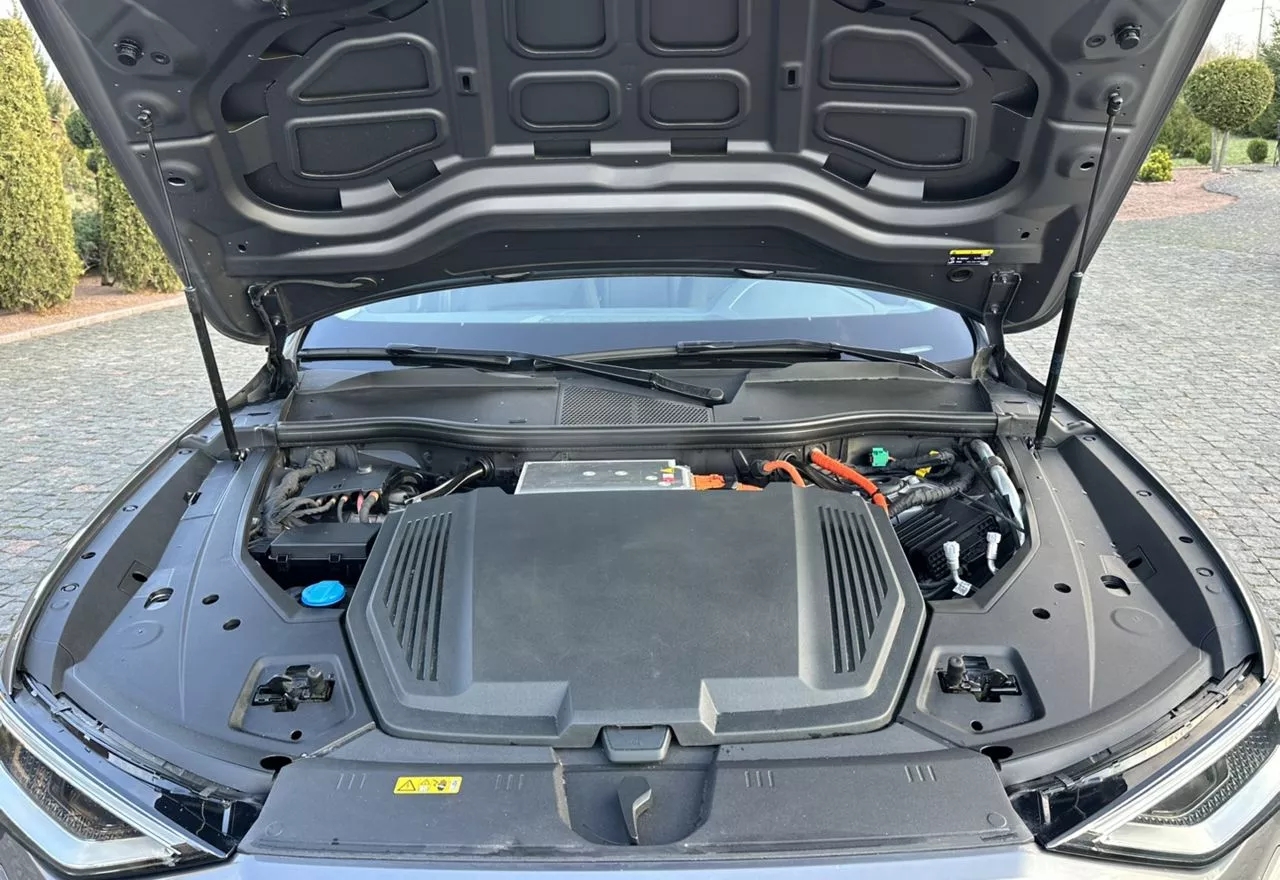 Audi E-tron  64 kWh 2020281