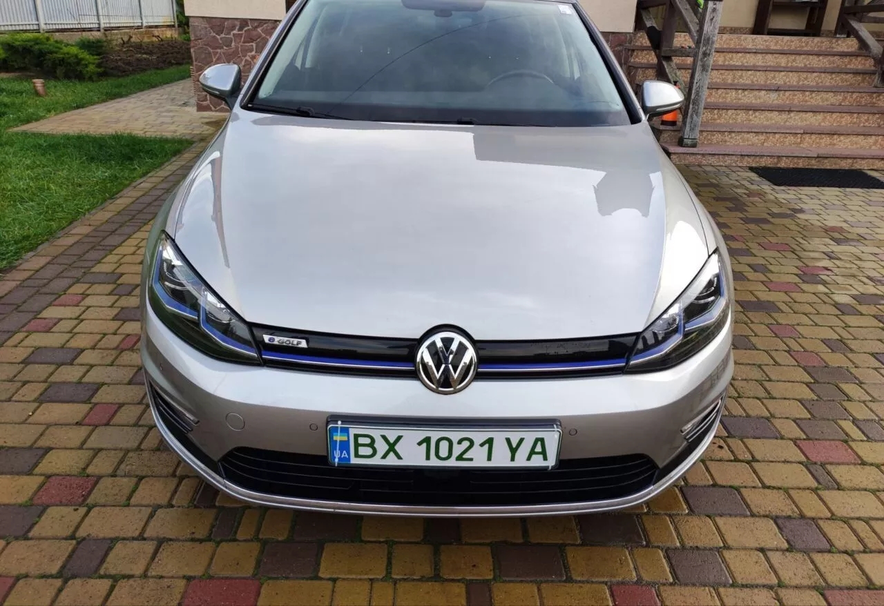 Volkswagen e-Golf  36 kWh 201711