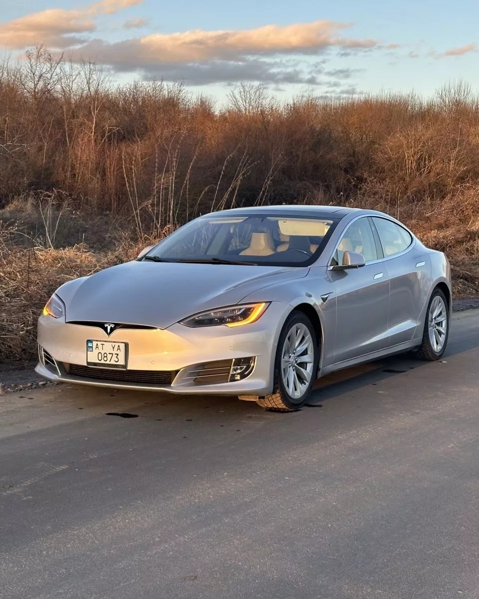 Tesla Model S  75 kWh 201651