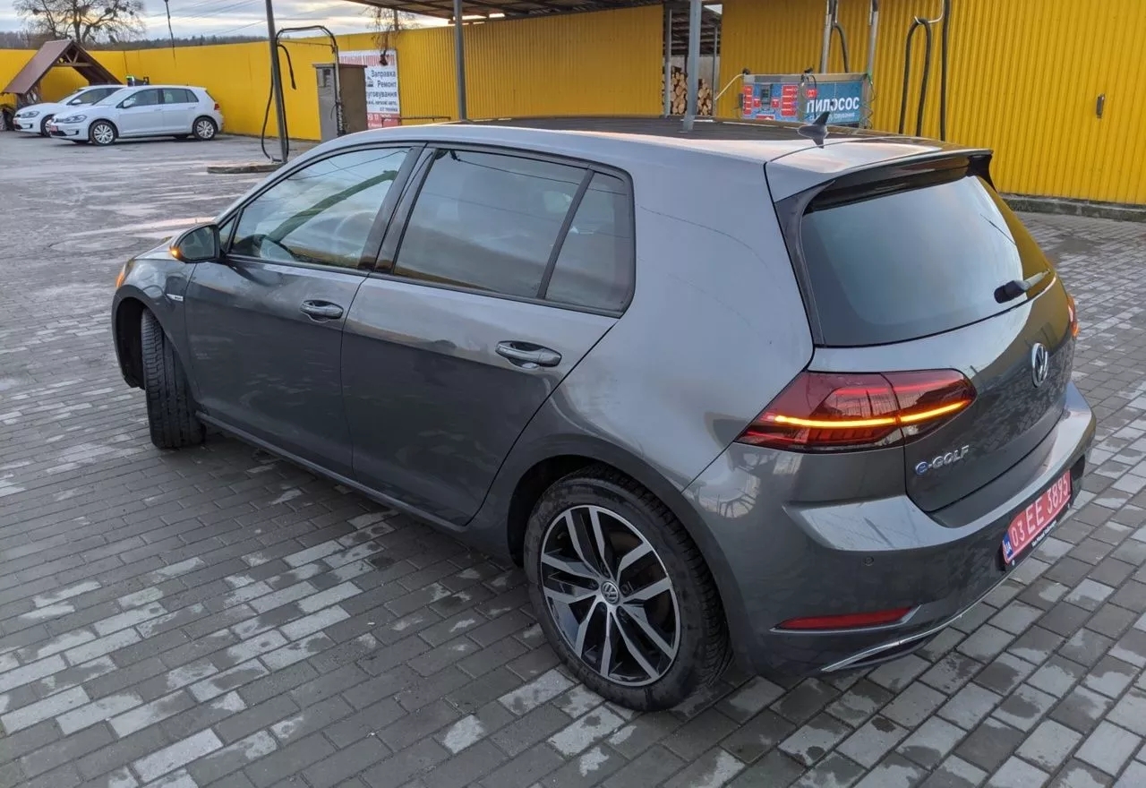 Volkswagen e-Golf  35.8 kWh 201841