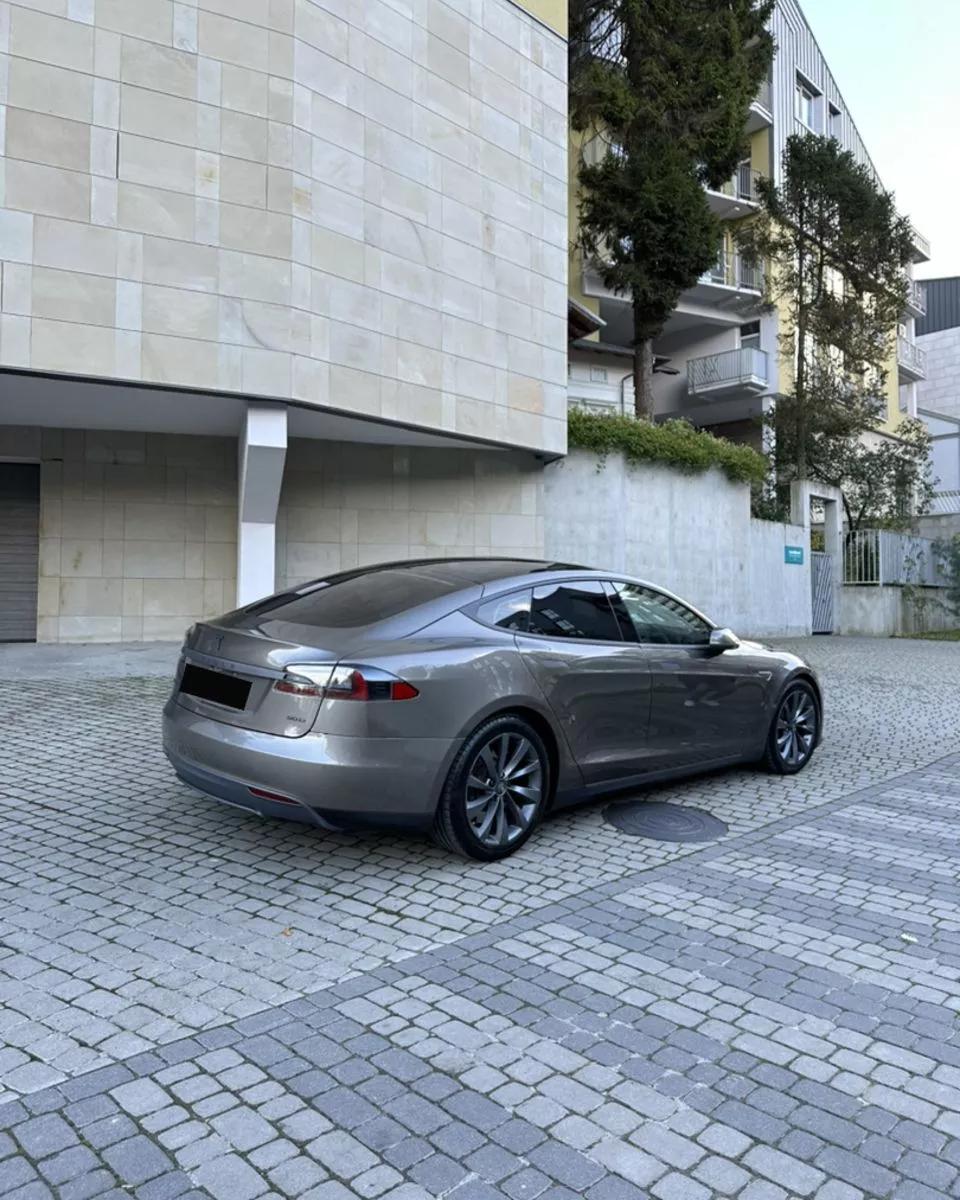 Tesla Model S  90 kWh 2016thumbnail41