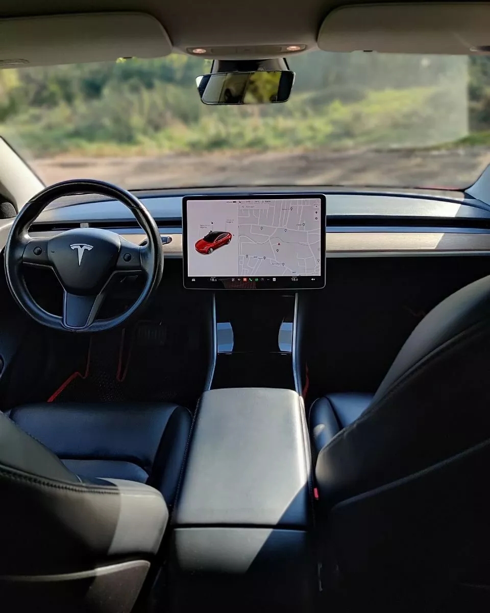 Tesla Model 3  80.5 kWh 2018221