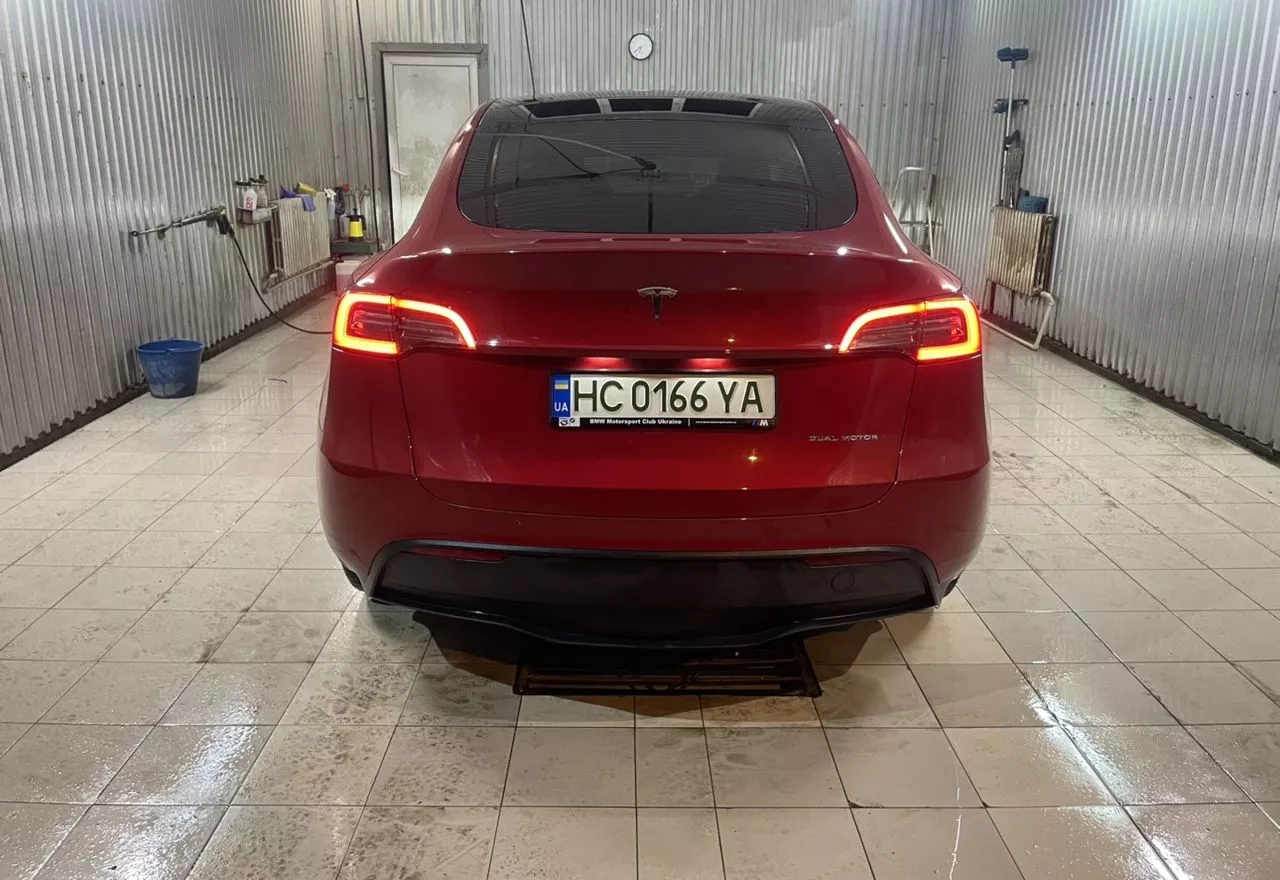Tesla Model Y  82 kWh 202221