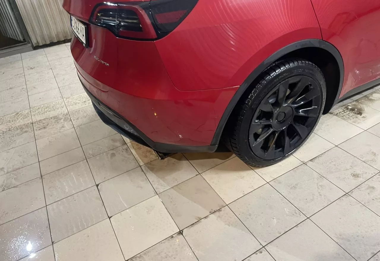 Tesla Model Y  82 kWh 2022201