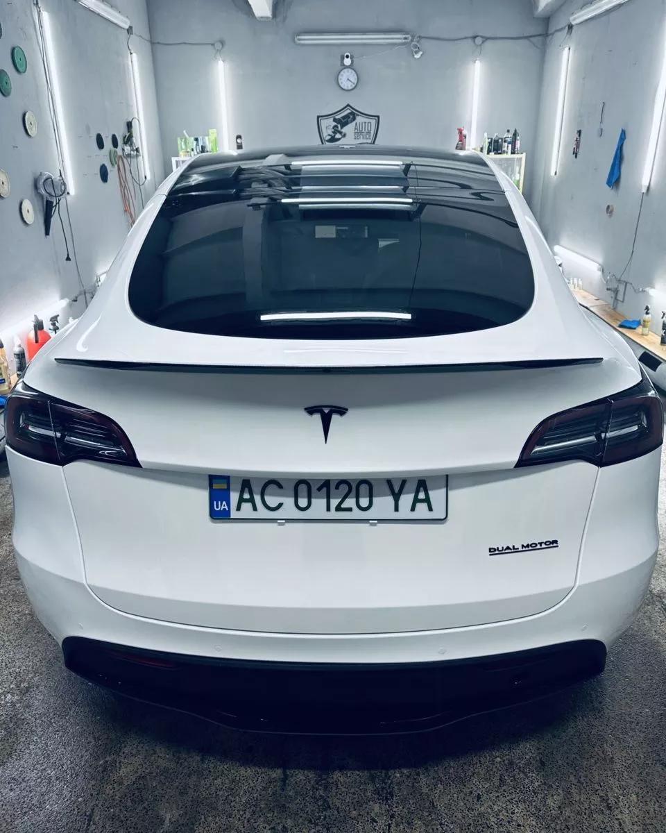 Tesla Model Y  82 kWh 2022thumbnail31